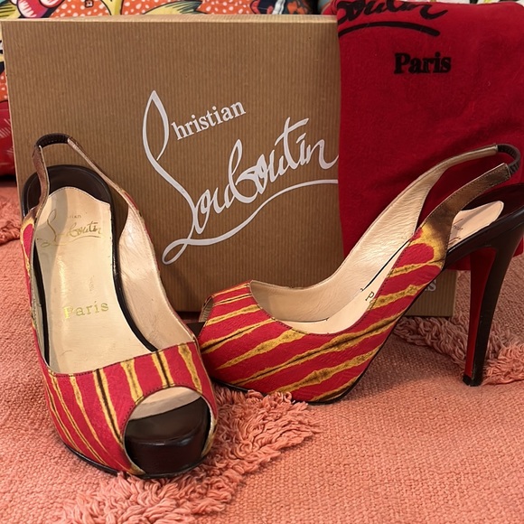 Christian Louboutin 36 1/2 - Picture 2 of 5